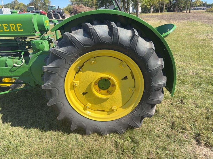 john-deere-b-image-33