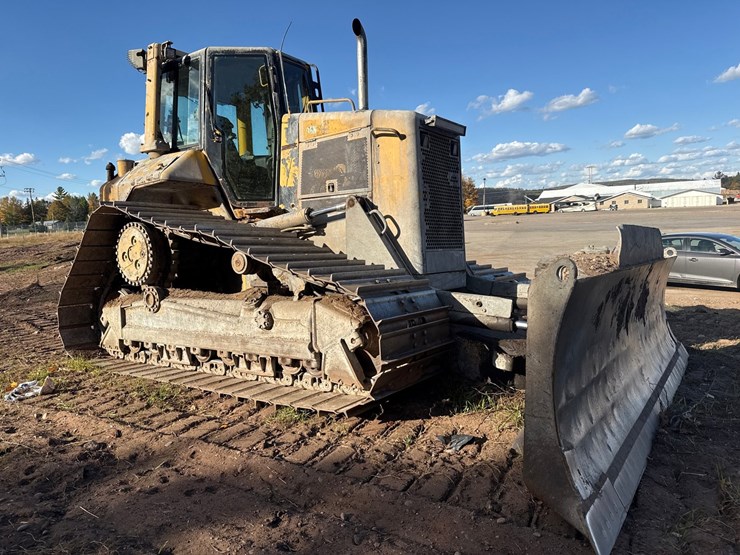 2005-caterpillar-d6n-lgp-image-7