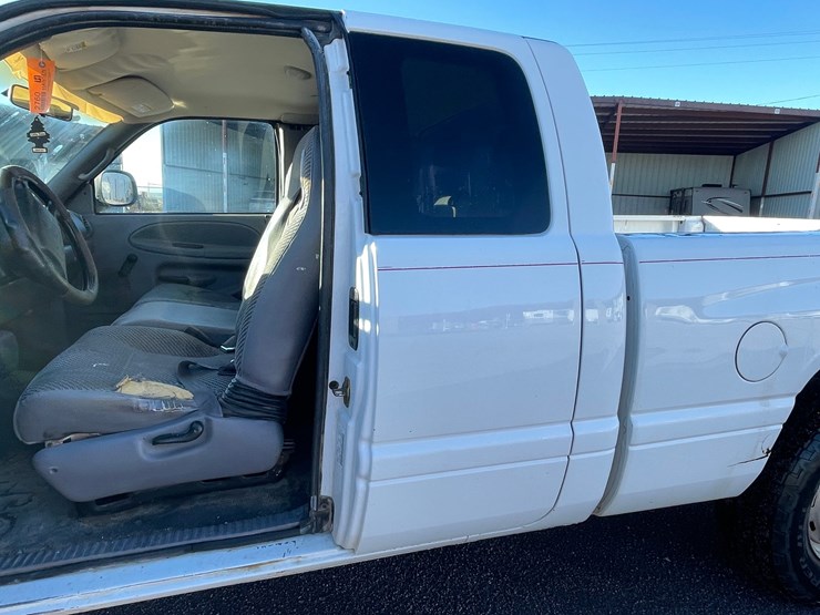 #2760-•-2001-dodge-ram-(title-in-delay)-image-41