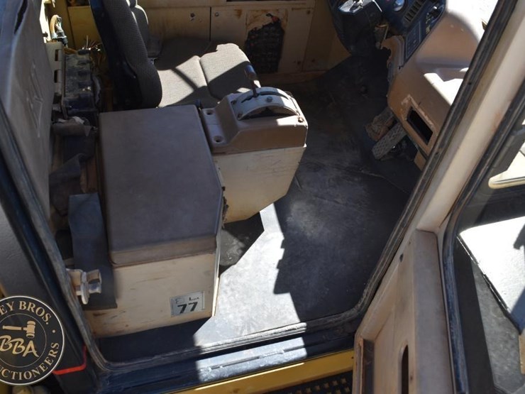1997-caterpillar-d250e-ii-image-36
