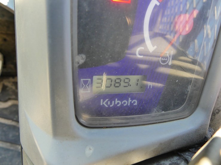 kubota-svl97-2-image-17