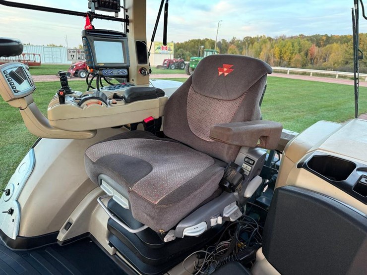 massey-ferguson-8670-image-51