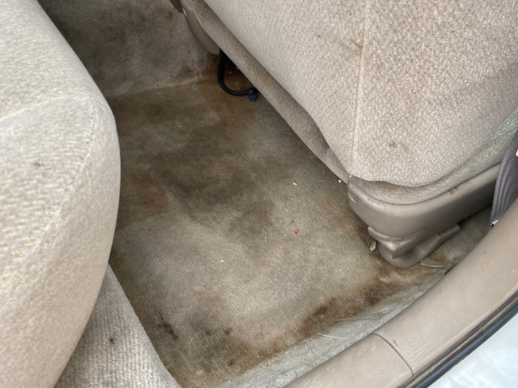 #2768-•-2001-toyota-camry-(title-in-delay)-image-95