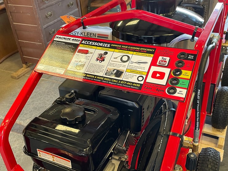 #4641-•-magnum-4000-gold-power-washer-image-6