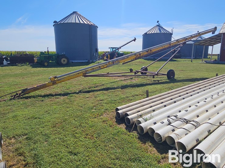 mayrath-55'x8"-unloading-auger-image-3