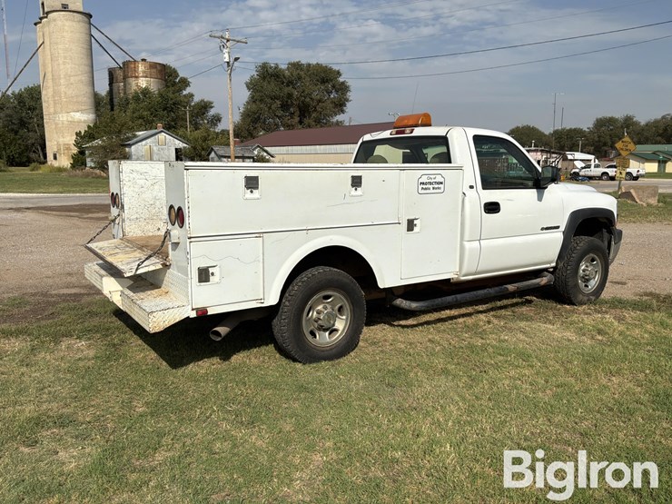 2001-chevrolet-silverado-2500-image-5
