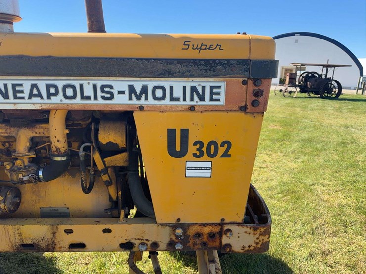 minneapolis-moline-u302-image-14