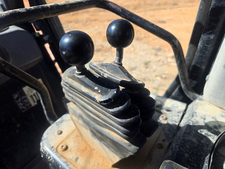 2006-caterpillar-963c-image-51
