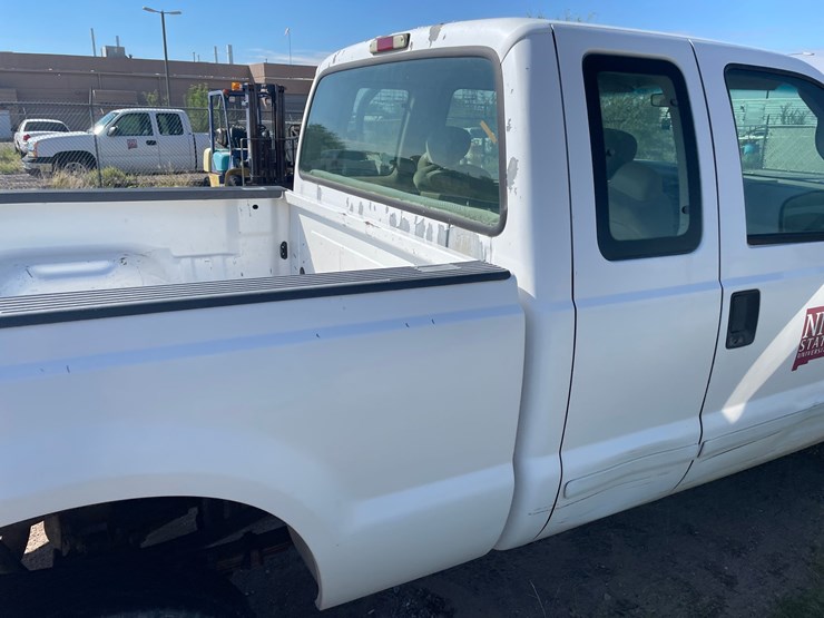 2001-ford-f250-image-17