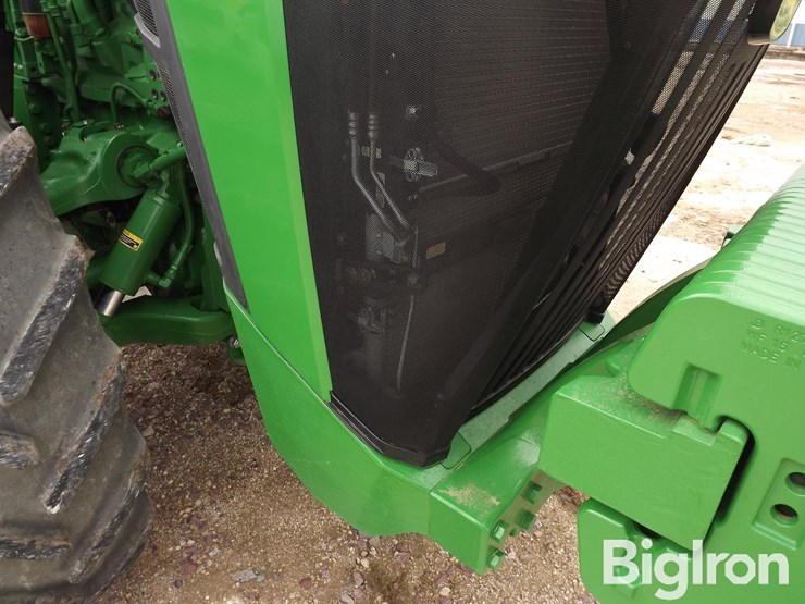 2023-john-deere-8r-370-image-16