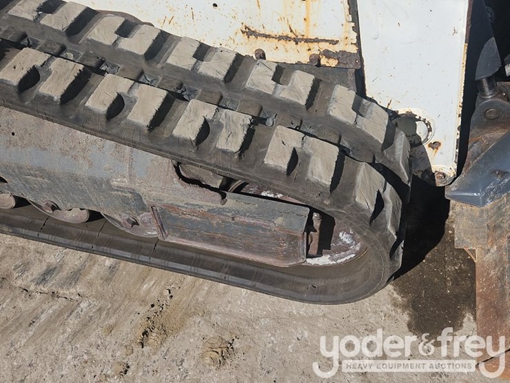 2019-bobcat-t590-image-11