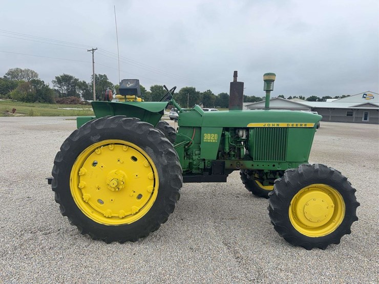 john-deere-3020-image-5