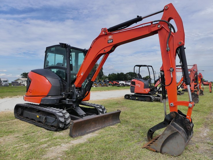 kubota-kx057-5-image-1