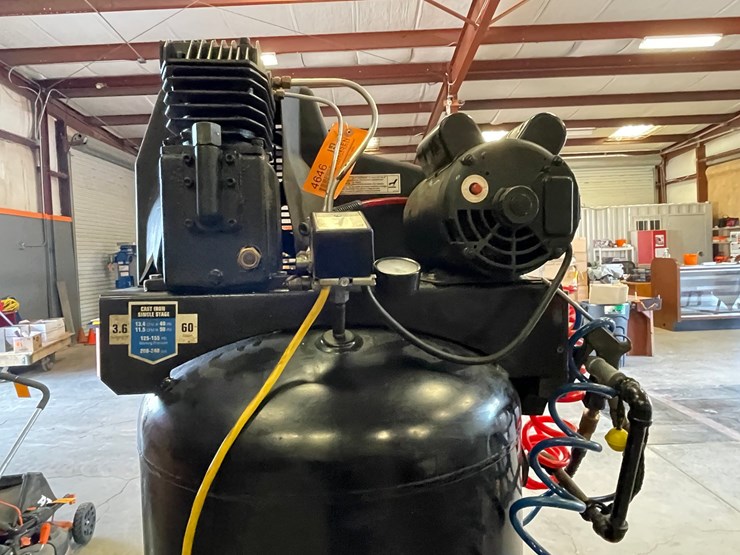 #4646-•-60-gallon-vertical-air-compressor-image-14