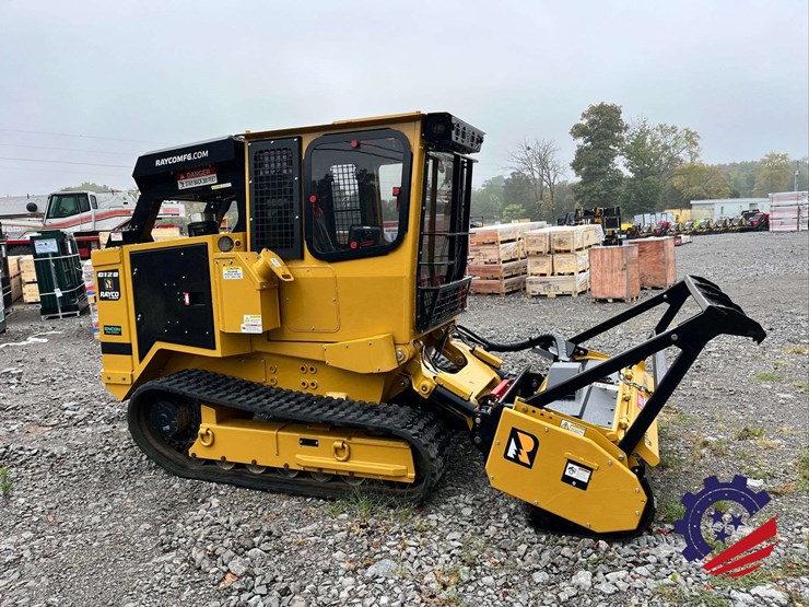 2023-rayco-c120ra-forestry-mulcher-with-fm120-6r-mulcher-head-image-4