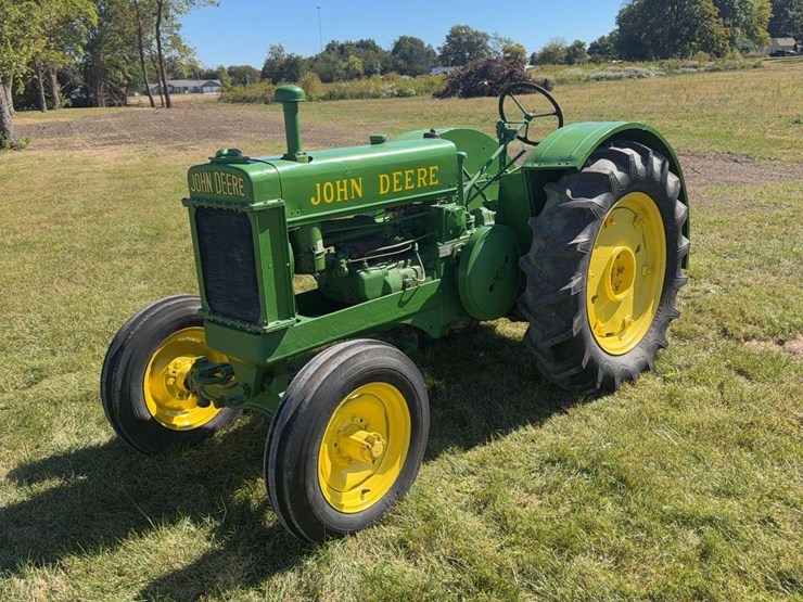 john-deere-b-image-1