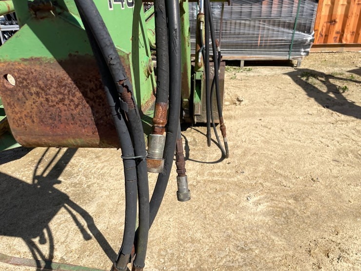john-deere-148-image-17