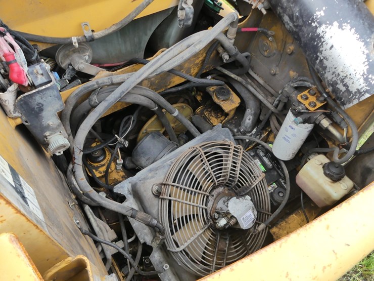 2003-caterpillar-226-image-9