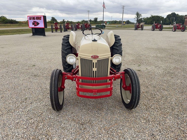 ford-8n-image-8