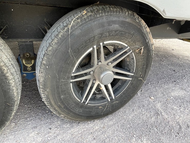 #2824-•-2022-lance-travel-trailer,-(has-new-mexico-title)-image-144