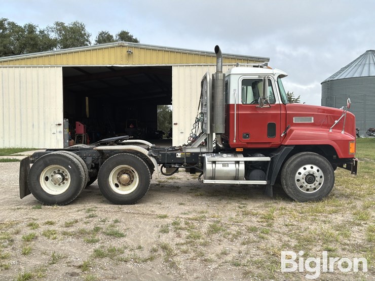 1998-mack-ch613-image-4