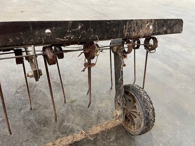 #3003-•-brinly-hardy-company-yard-dethatcher-image-10