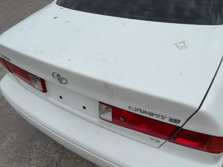 #2768-•-2001-toyota-camry-(title-in-delay)-image-102