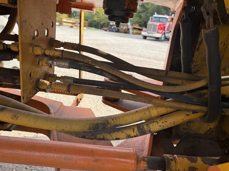 deere-544e-image-32