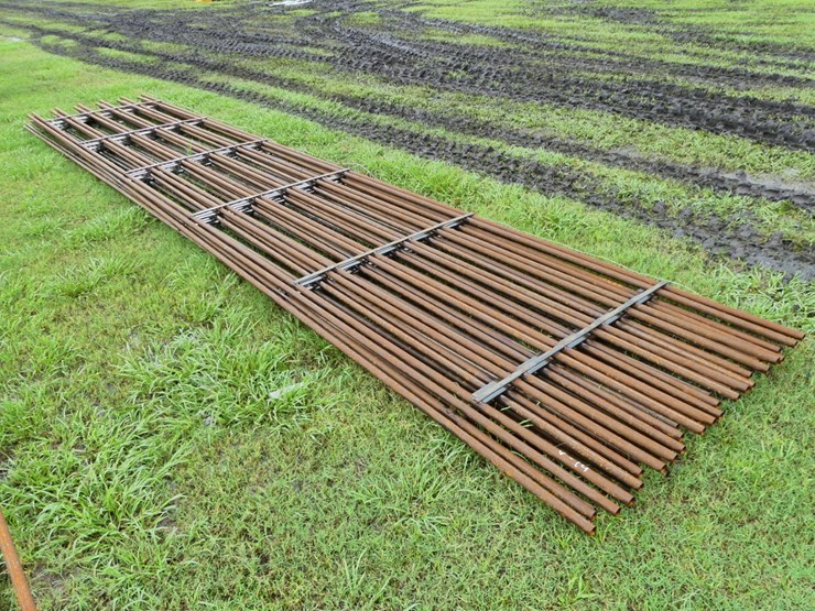 24'-panels-image-2