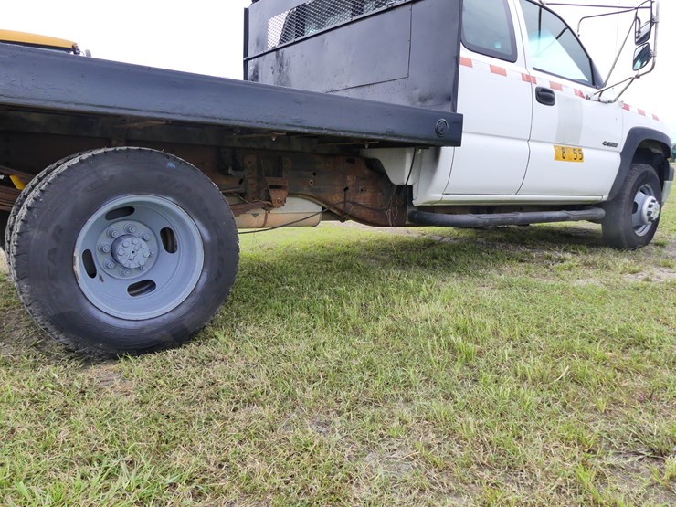 2002-chevrolet-3500-image-6