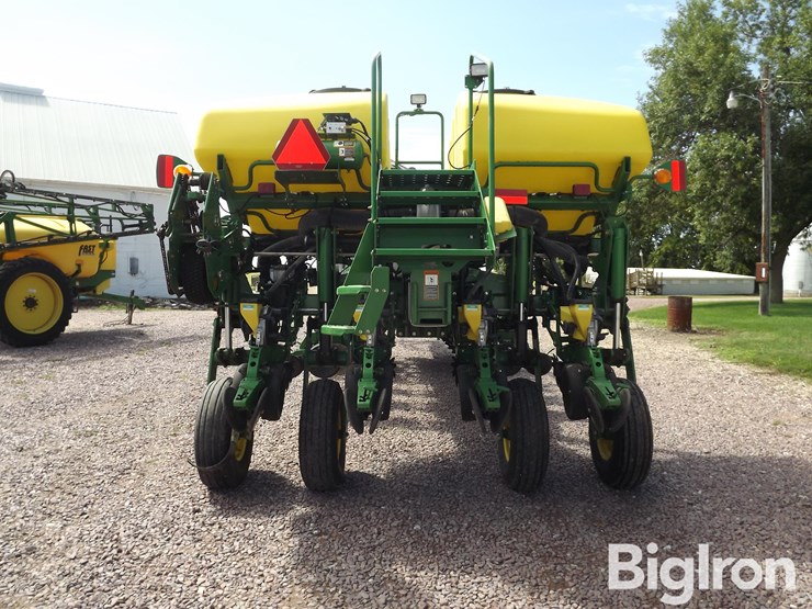 2012-john-deere-1770nt-image-6