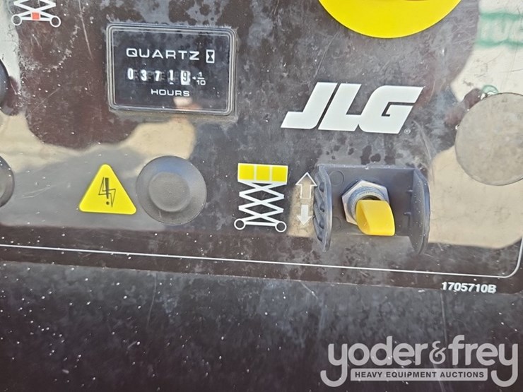 2015-jlg-4069le-image-12