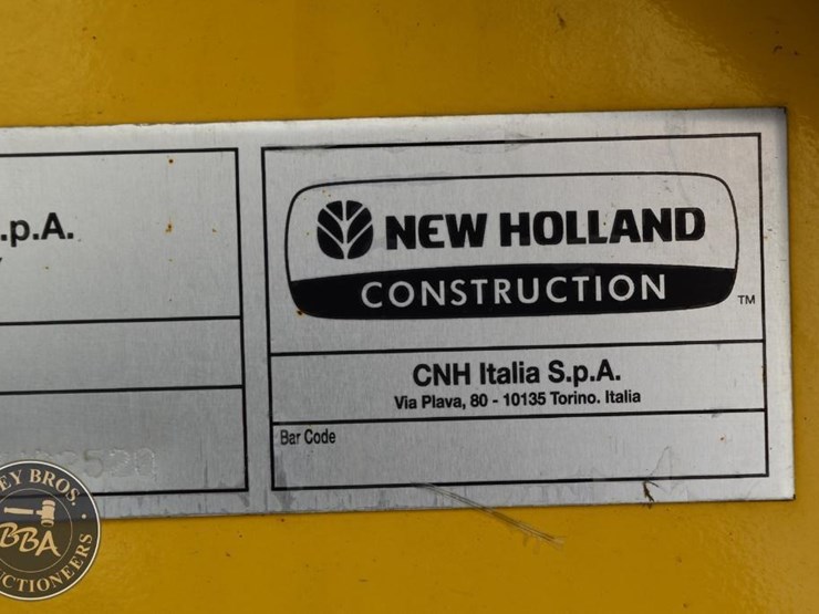 2013-new-holland-b110c-image-52