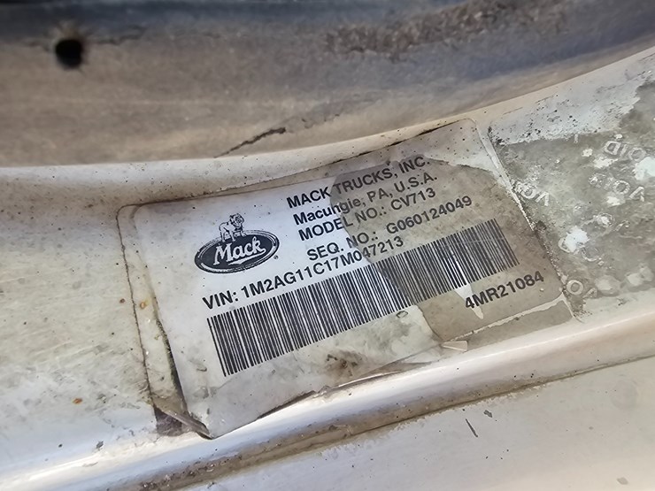 2007-mack-cl713-image-48