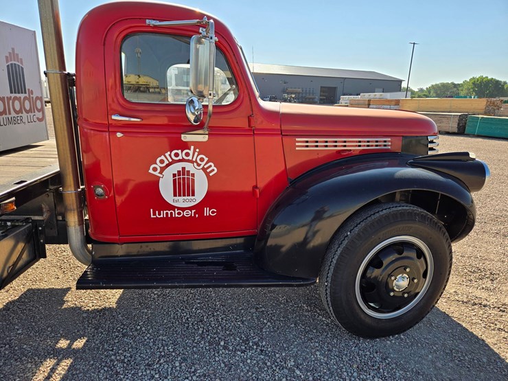 1946-chevrolet-flatbed-truck-image-8