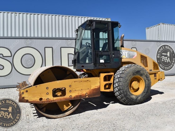 2009-caterpillar-cs56-image-13