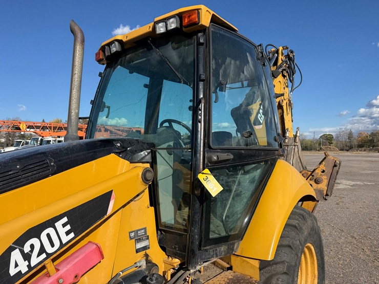 caterpillar-420e-image-71