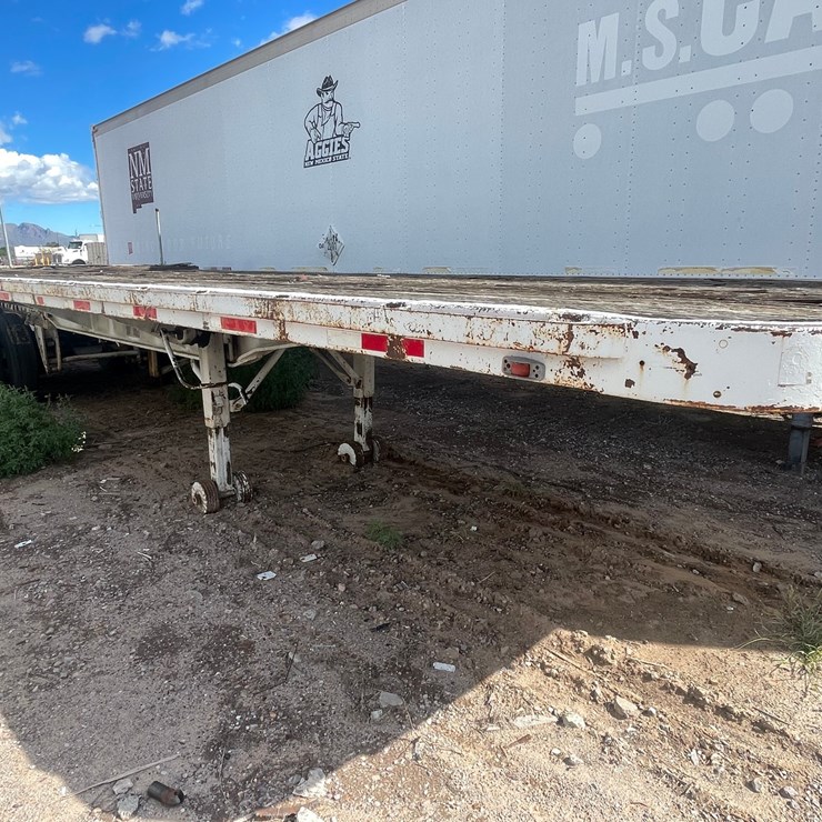 #2770 • 1966 Hobbs Flatbed Trailer (Has NM Title)(Offsite at NMSU)