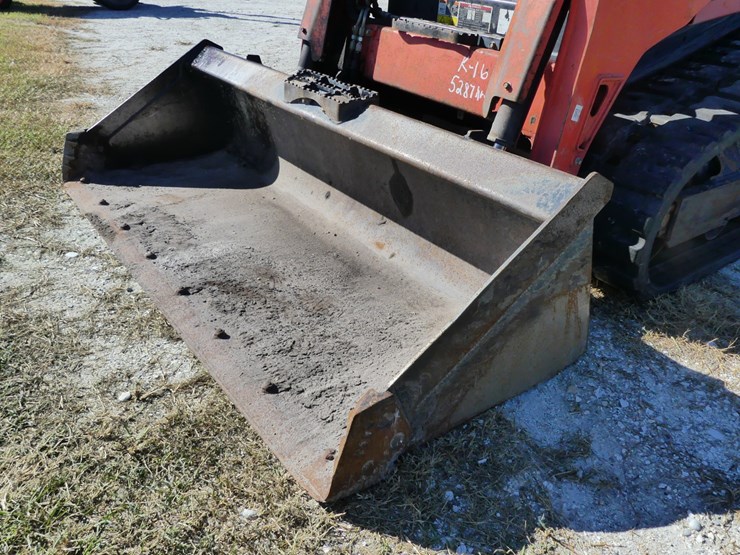 kubota-svl65-2-image-11
