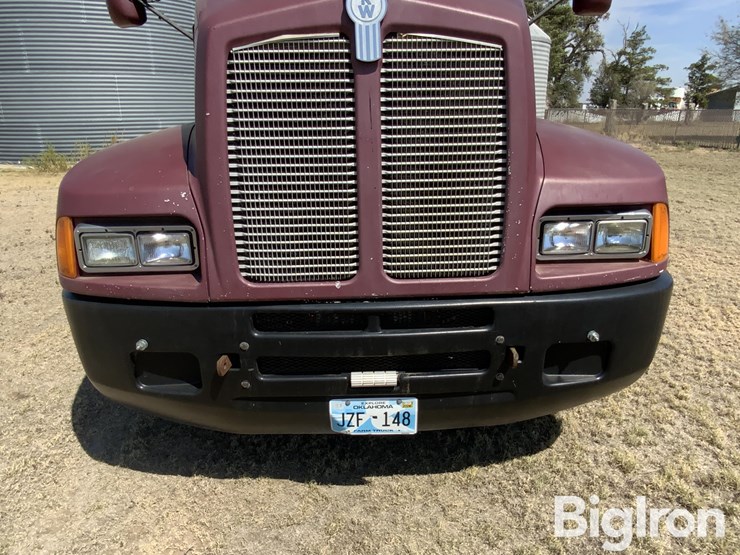 2000-kenworth-t600-image-10