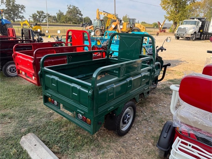 new-three-wheel-electric-dump-cart-image-2