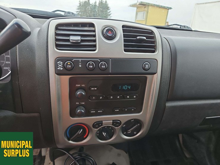 2012-chevrolet-colorado-image-22