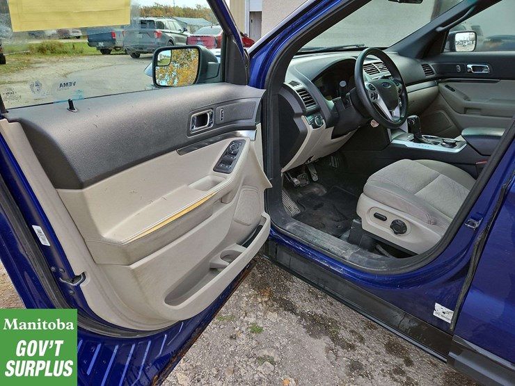 2013-ford-explorer-image-15