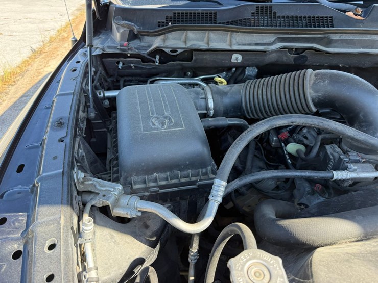 2017-dodge-1500-image-33