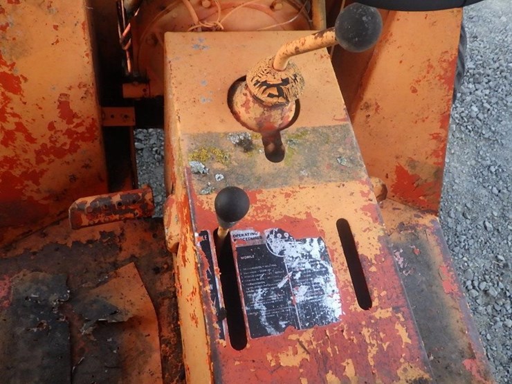 ditch-witch-r30-image-28
