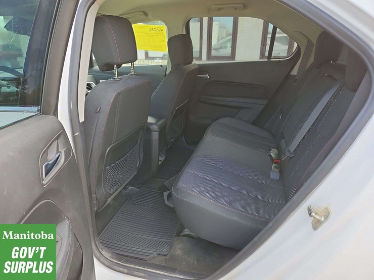 2016-chevrolet-equinox-image-24