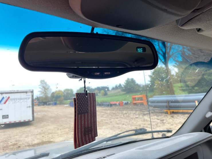 2000-chevrolet-silverado-3500-image-96