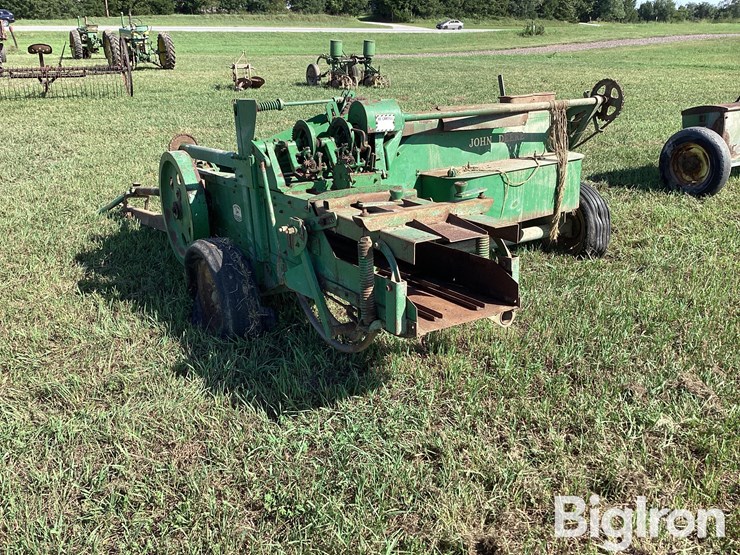 john-deere-14t-image-7
