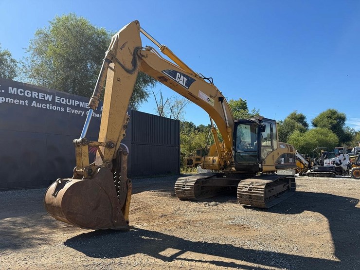 2005-caterpillar-320cl-image-7