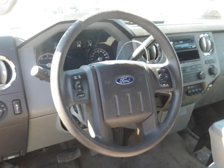 2011-ford-f550-image-20